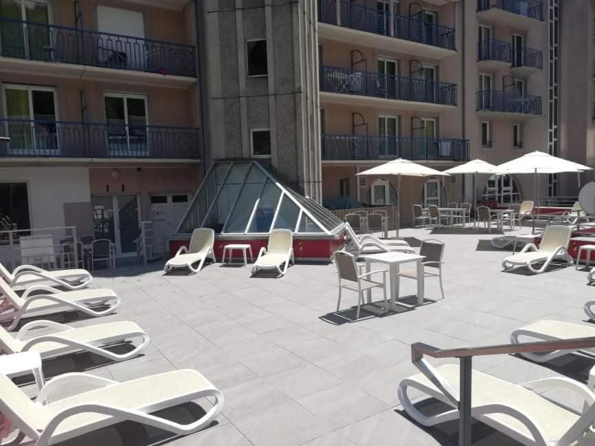 Appartement privé dans résidence Balnéo Aladin Cauterets Esterno foto